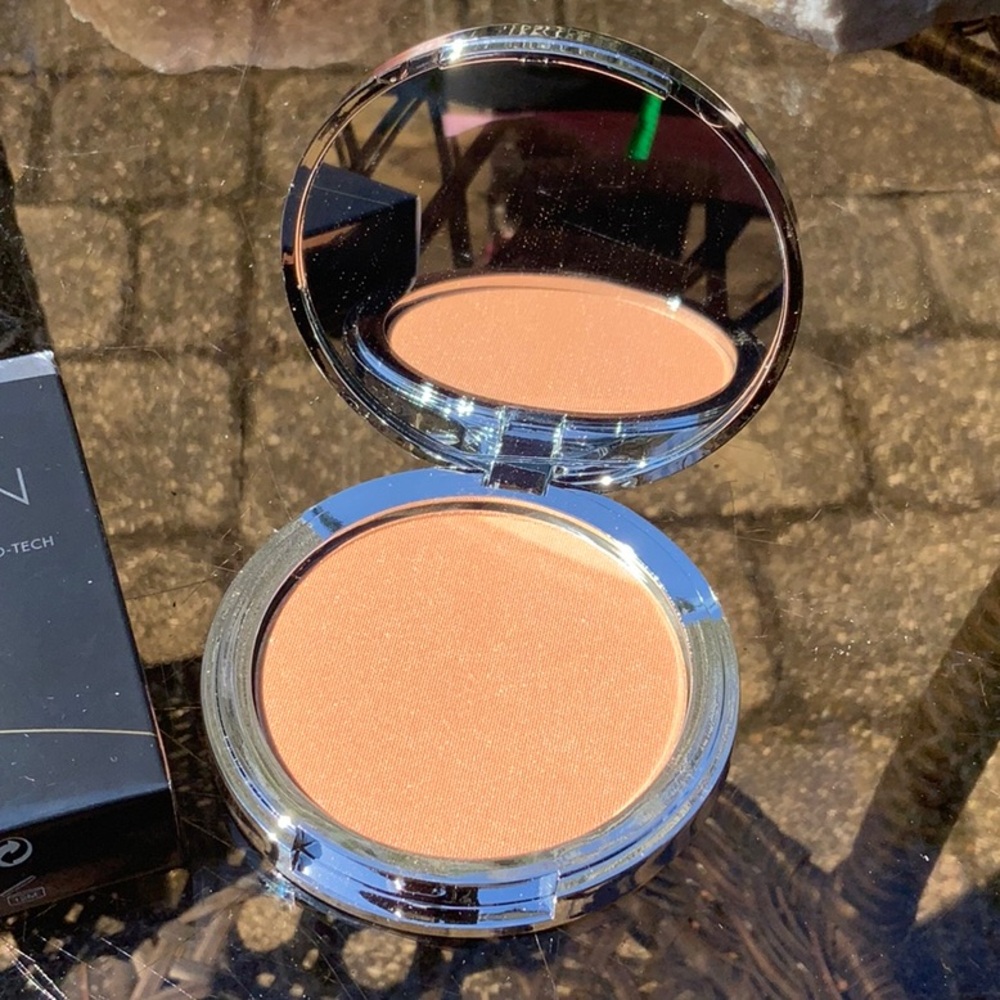 GLOW FUSION BRONZER, RADIANCE, NEW IN BOX